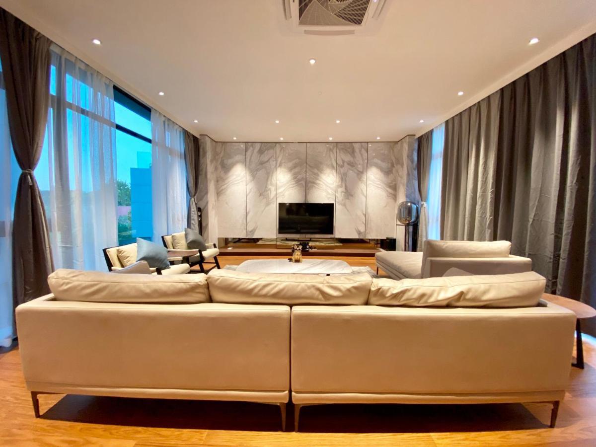 Molly Luxury Private Pool Bungalow茉莉的家豪华私人泳池别墅 Pantai Cenang  Exteriér fotografie