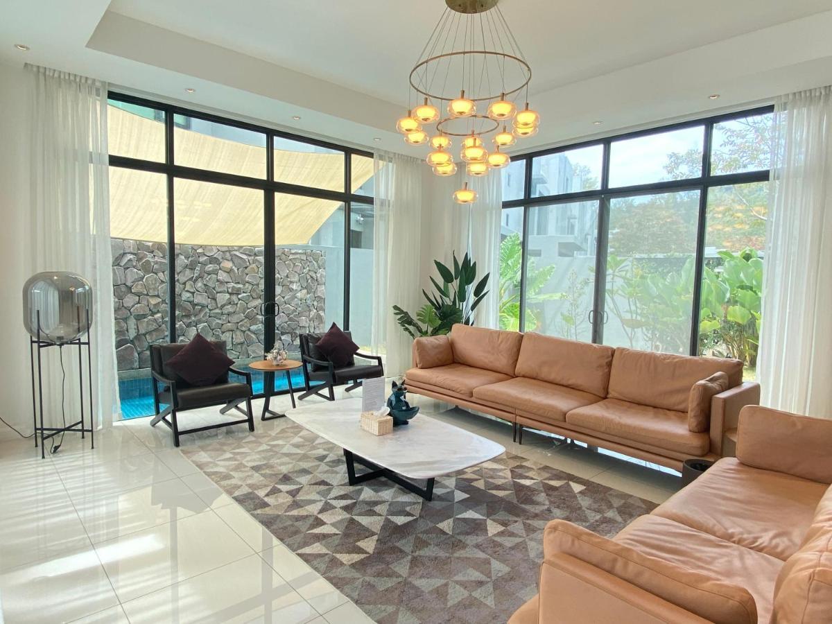 Molly Luxury Private Pool Bungalow茉莉的家豪华私人泳池别墅 Pantai Cenang  Exteriér fotografie